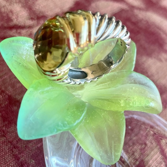David Yurman Lemon Citrene Ring. 18Kt/SS Size 6. NWT Excellent Condition - Picture 5 of 7